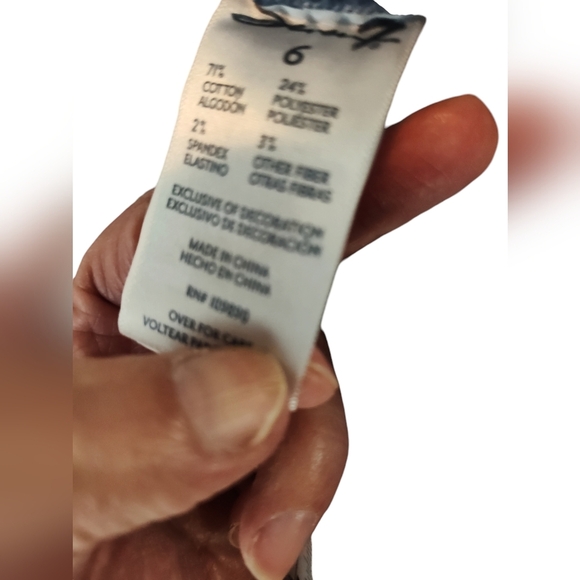 SALE! NWT Seven Ventura Bermuda Jean Shorts, 6 - Picture 4 of 5